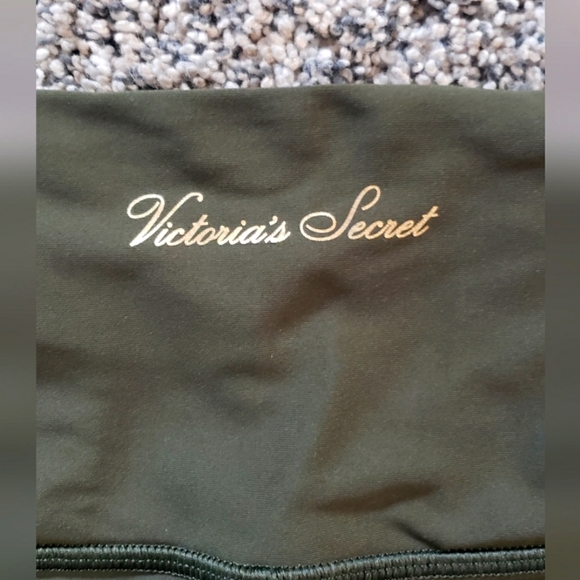 Victoria's Secret| High-Waisted Full Length Leggings with Pockets - Picture 3 of 4